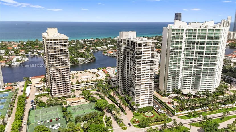 20185 E Country Club Dr # 502, Aventura FL 33180