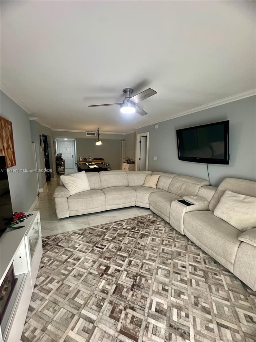 737 SE 1st Way # 110, Deerfield Beach FL 33441
