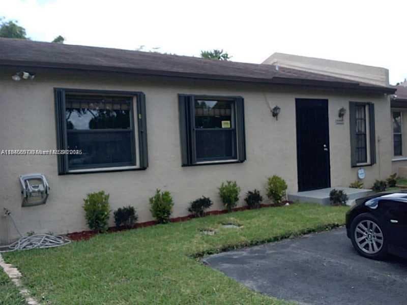 3060 NW 204th Ln, Miami Gardens FL 33056