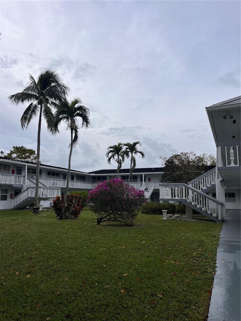 507 DURHAM R, # R, Deerfield Beach FL 33442