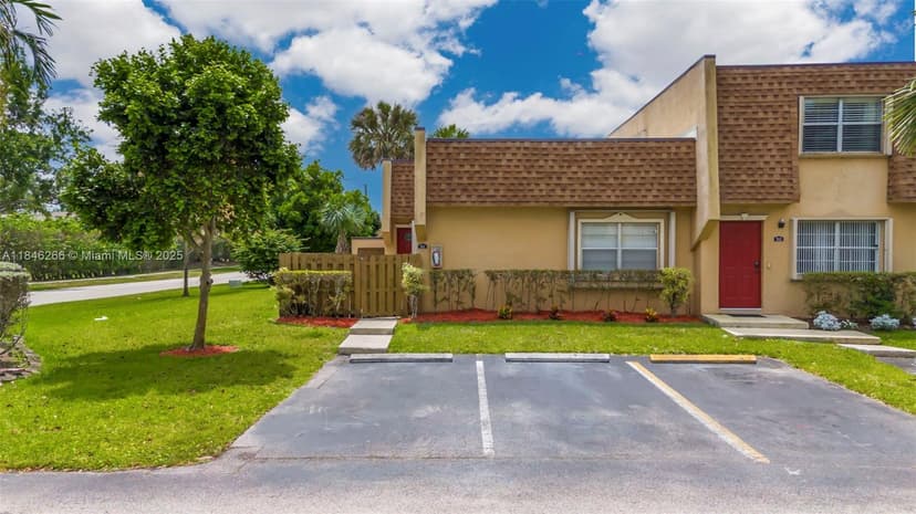 3571 NW 95th Ter # 701, Sunrise FL 33351