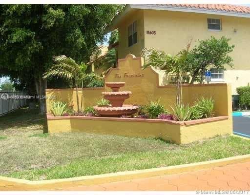 15675 SW 74th Circle Dr # 14, Miami FL 33193