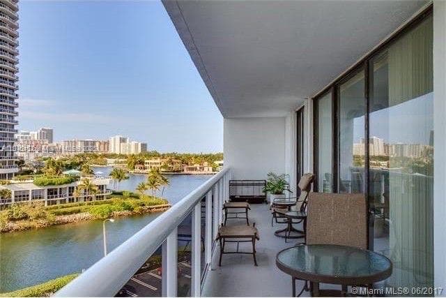20515 E Country Club Dr # 1449, Aventura FL 33180