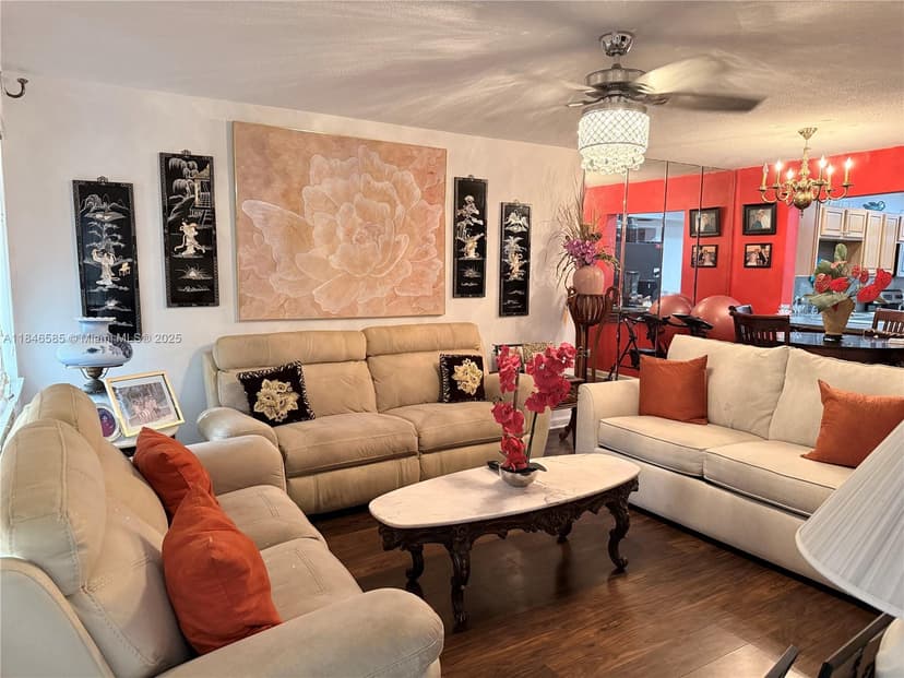 215 SE 3rd Ave # 102C, Hallandale Beach FL 33009
