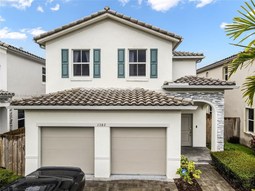 1382 SE 26th Rd, Homestead FL 33035