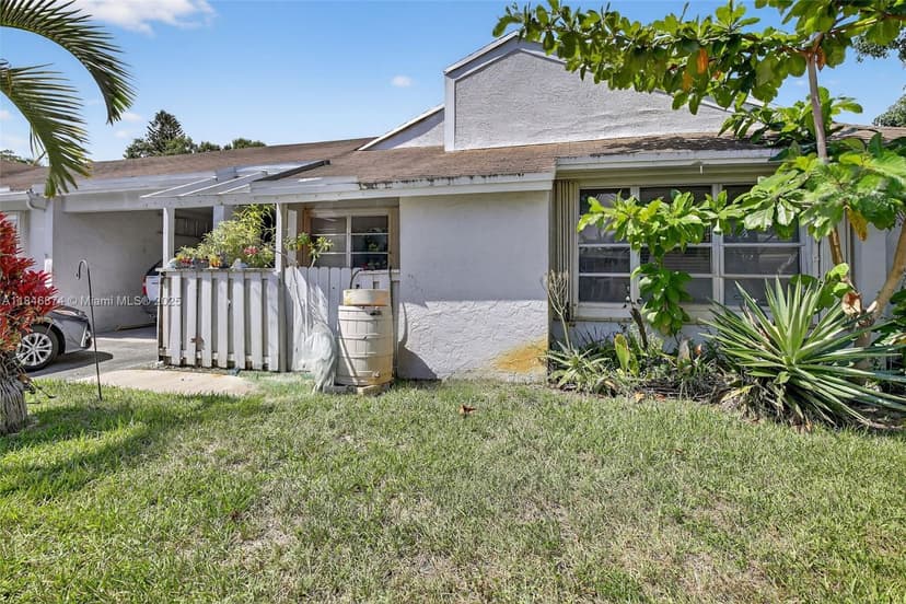 8601 Bridle Path Ct, Davie FL 33328