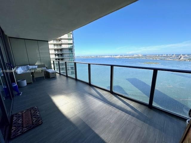 650 NE 32nd St # 4406, Miami FL 33137