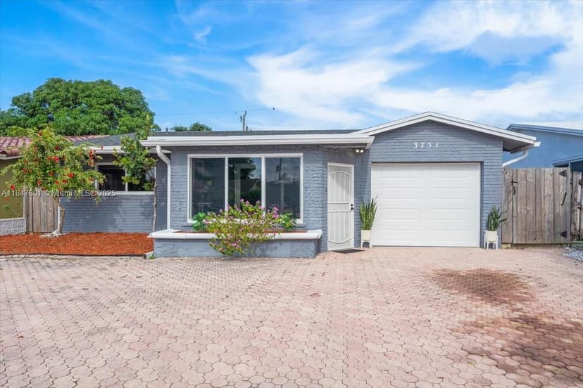 3751 NE 16th Ave, Pompano Beach FL 33064