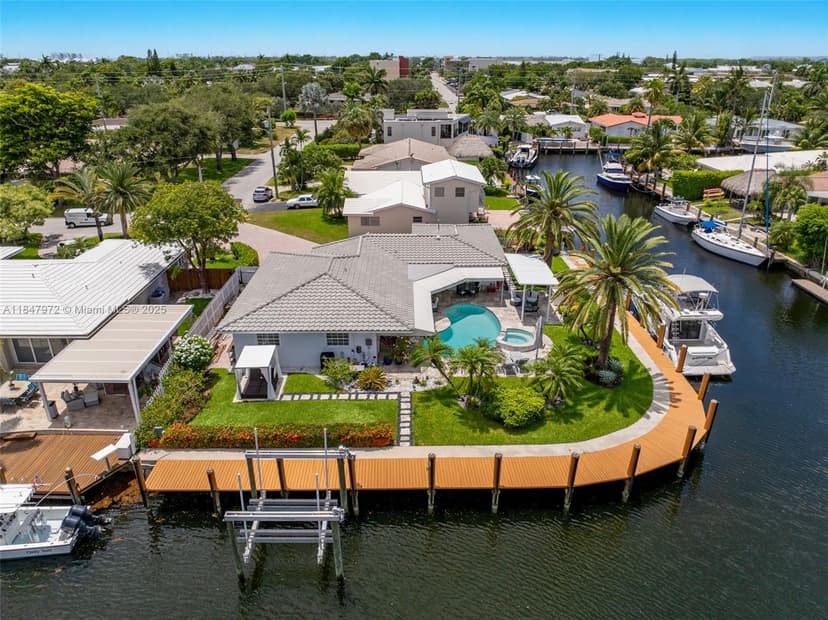 2681 NE 9th Ct, Pompano Beach FL 33062
