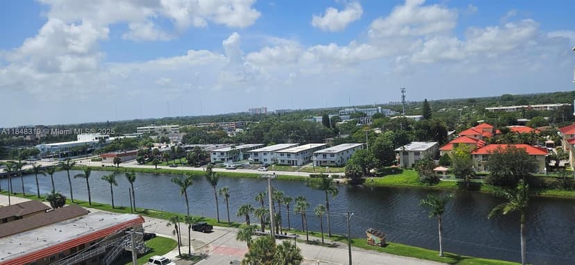 2025 NE 164th St # 914, North Miami Beach FL 33162