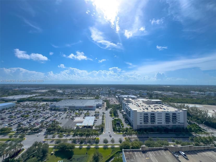 14951 Royal Oaks Ln # 2506, North Miami FL 33181