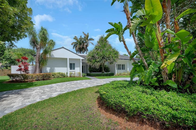 10651 SW 76th Ave, Pinecrest FL 33156