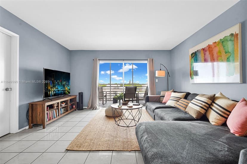3050 NE 16th Ave # 605, Oakland Park FL 33334