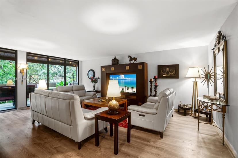 101 SW 96th Ter # 204, Plantation FL 33324