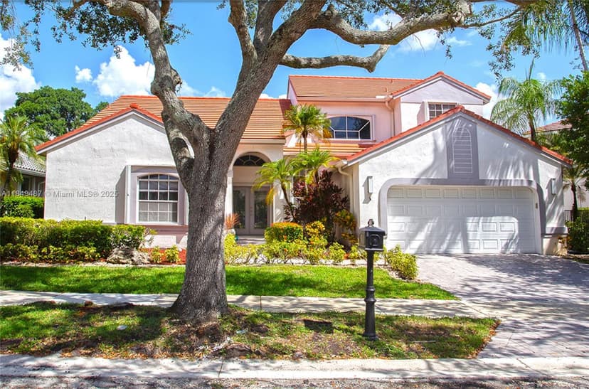 2613 Oakbrook Dr, Weston FL 33332
