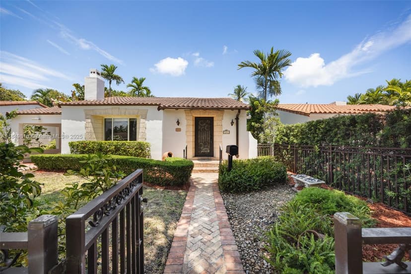 451 SW 25th Rd, Miami FL 33129