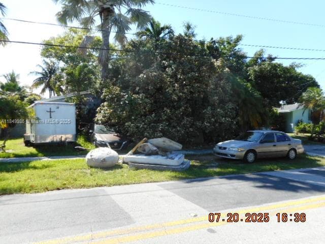 19010 Bel Aire Dr, Cutler Bay FL 33157