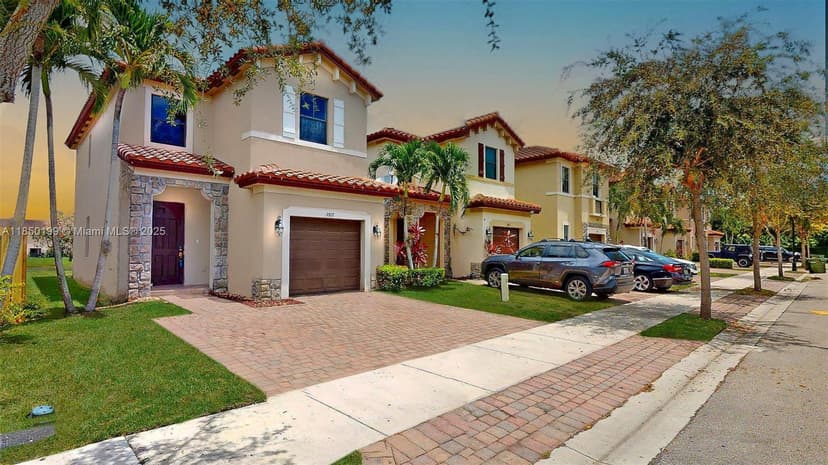 3767 NE 2nd St, Homestead FL 33033