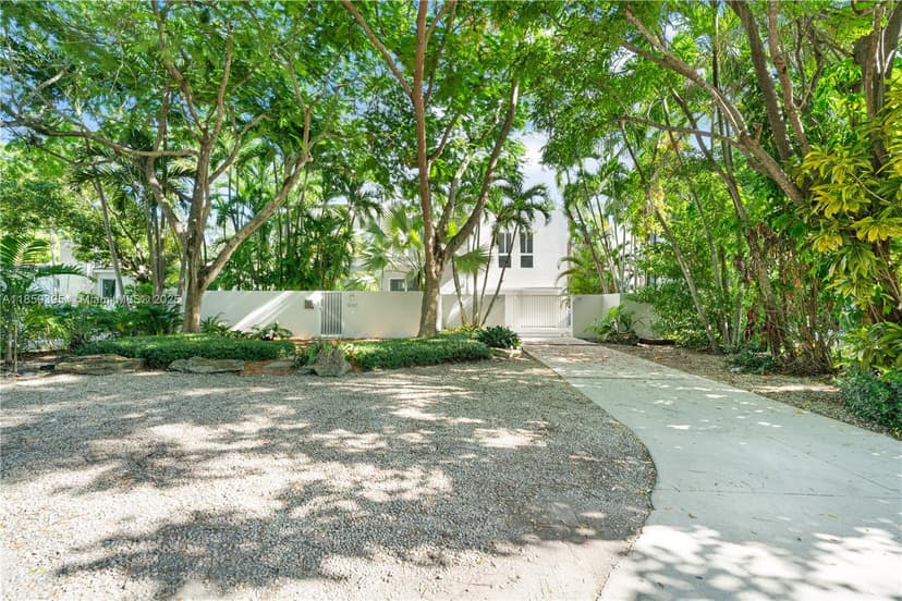4050 Hardie Ave, Miami FL 33133