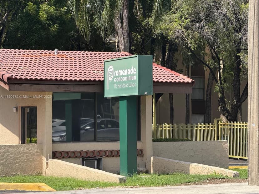 14525 N Kendall Dr # J, Miami FL 33186