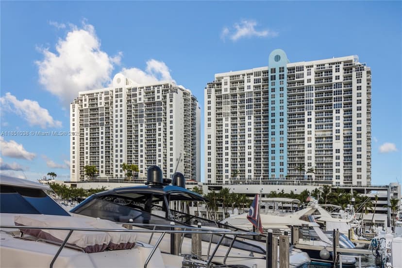 1800 Sunset Harbour Dr # 2105, Miami Beach FL 33139