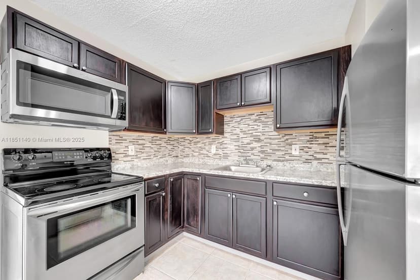 2610 Riverland Dr, Fort Lauderdale FL 33312