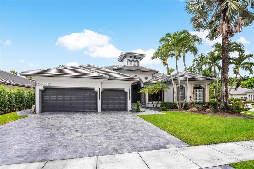 11098 Canary Island Ct, Plantation FL 33324
