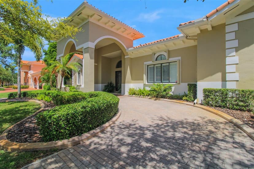18757 SW 79th Ave, Cutler Bay FL 33157