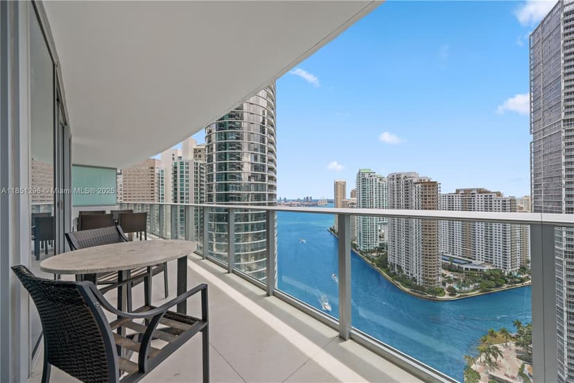 200 Biscayne Boulevard Way # 3207, Miami FL 33131