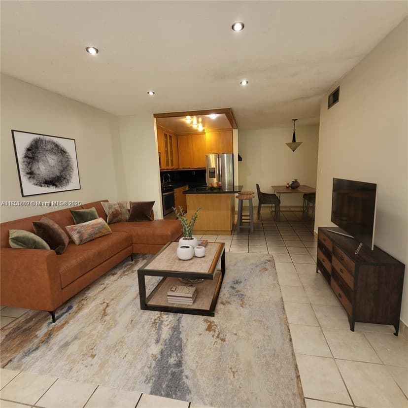 8950 NE 8th Ave # 211, Miami FL 33138