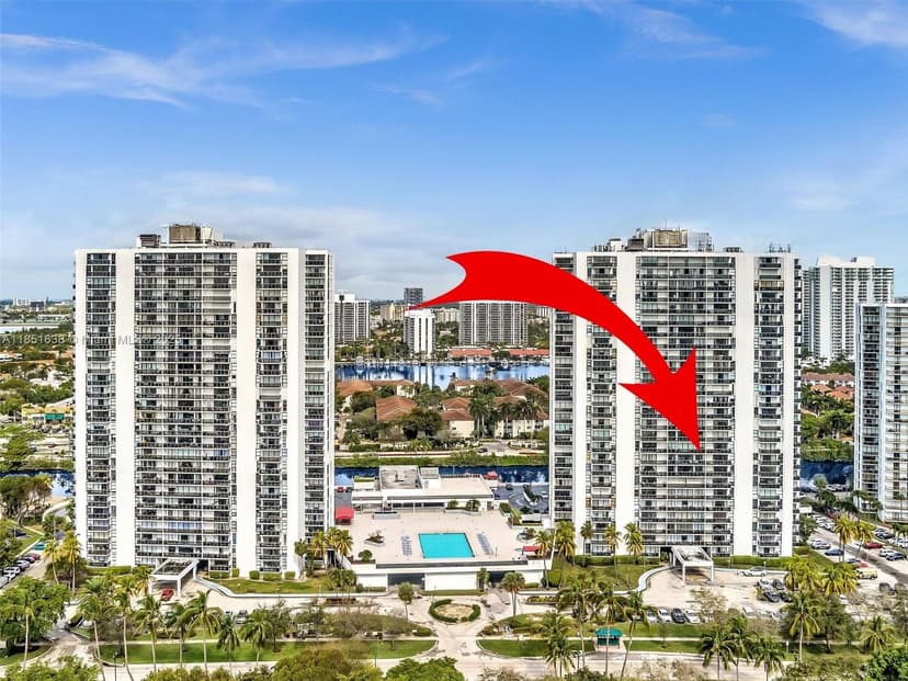 3675 N Country Club Dr # 707, Aventura FL 33180