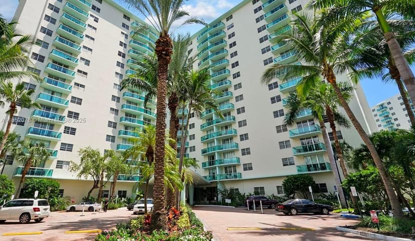 3901 S Ocean Dr # 2D, Hollywood FL 33019