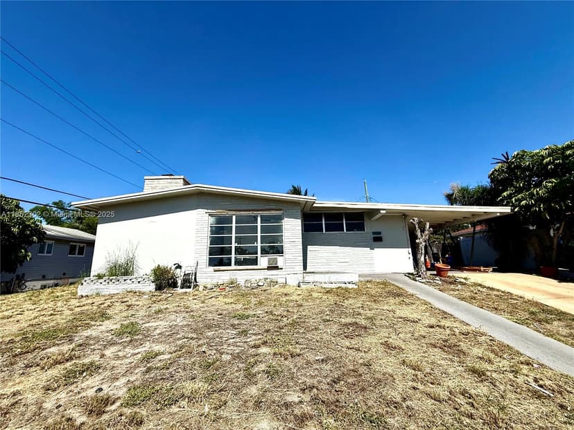1426 Hillcrest Dr, Lake Worth FL 33461