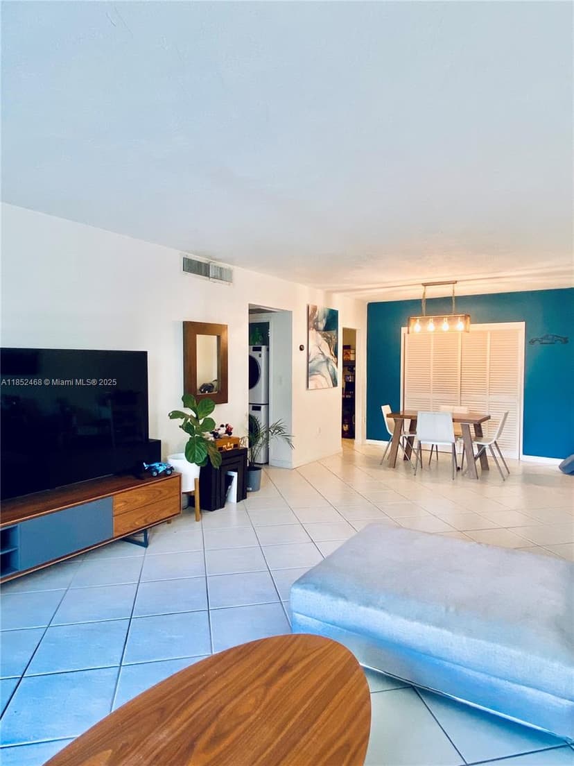 10350 W Bay Harbor Dr # 2L, Bay Harbor Islands FL 33154