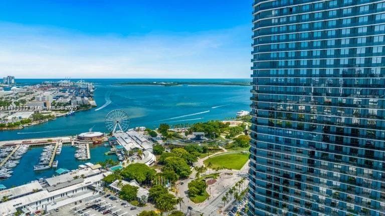 398 NE 5th St # 2016, Miami FL 33132