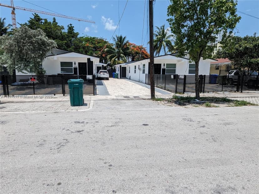 1451-1453 NW 34th st, Miami FL 33142