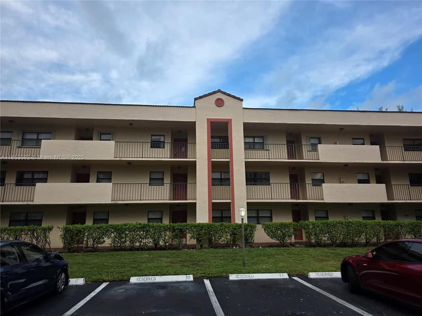 3400 Foxcroft Rd # 312, Miramar FL 33025