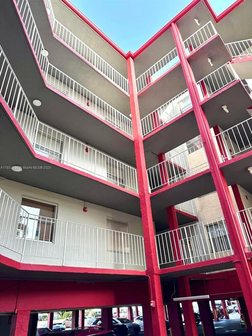 1750 W 46th St # 535, Hialeah FL 33012