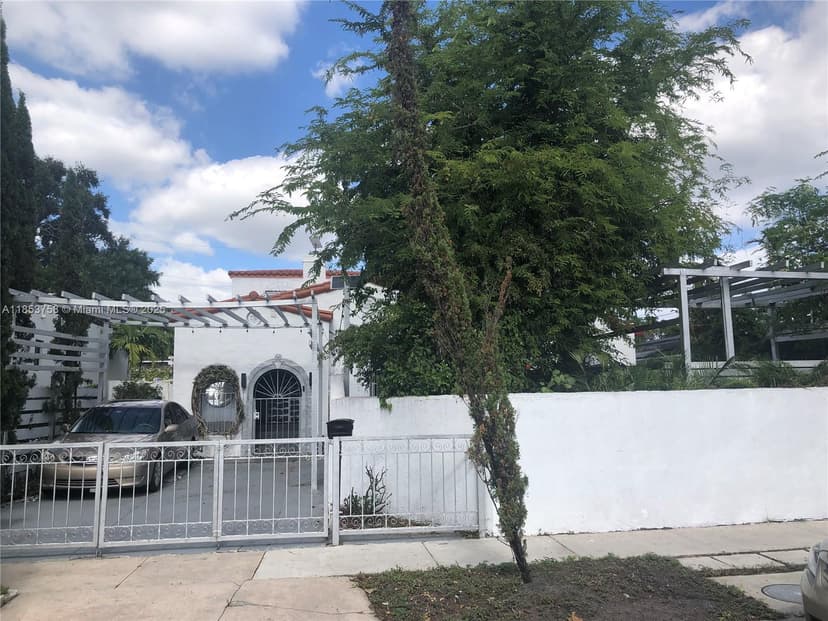 1619 SW 13th St, Miami FL 33145
