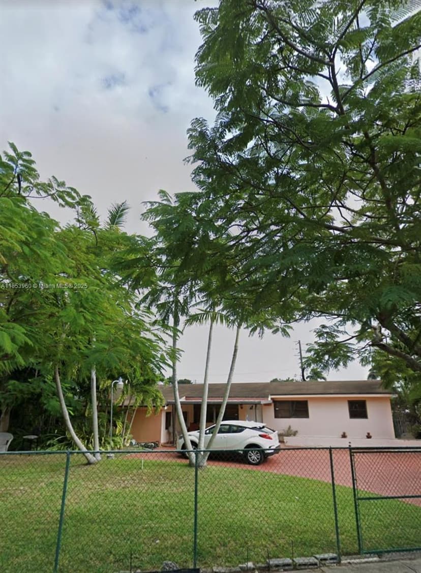 18601 SW 98th Ave, Cutler Bay FL 33157
