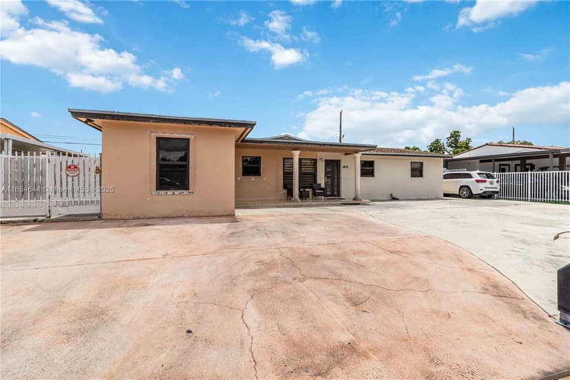 18001 NW 42nd Pl, Miami Gardens FL 33055
