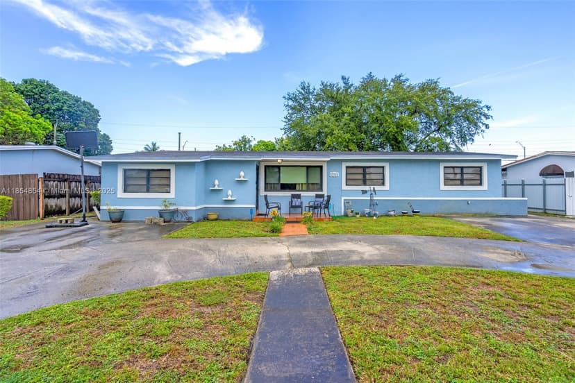 19211 NW 37th Ct, Miami Gardens FL 33055