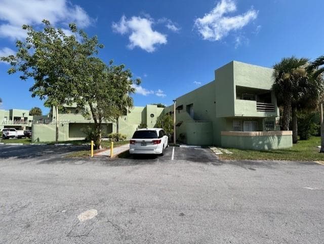 11081 NW 7th St # 203, Miami FL 33172