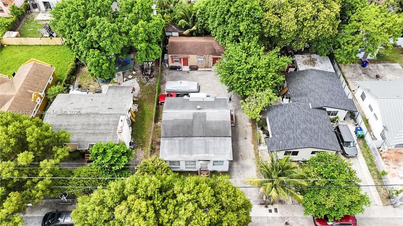 1554 NW 58th St, Miami FL 33142