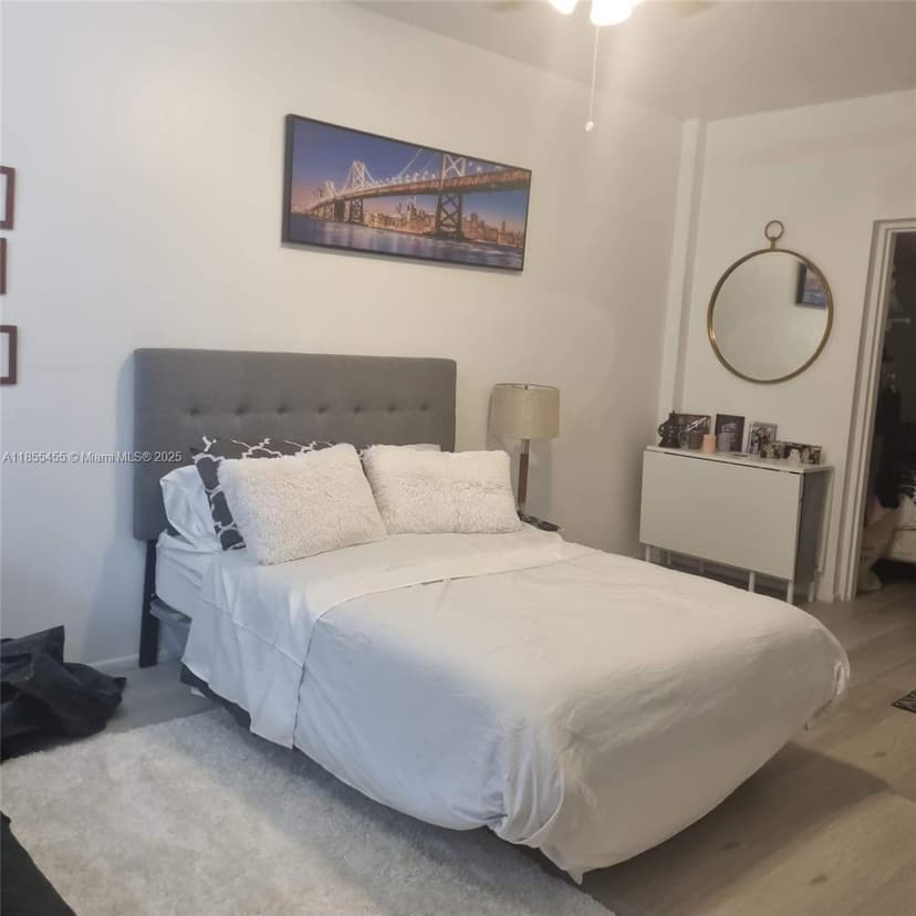 26 Diplomat Pkwy # 2263, Hallandale Beach FL 33009