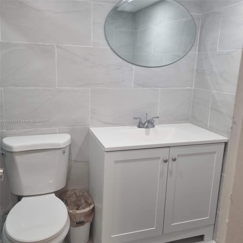 26 Diplomat Pkwy # 2325, Hallandale Beach FL 33009
