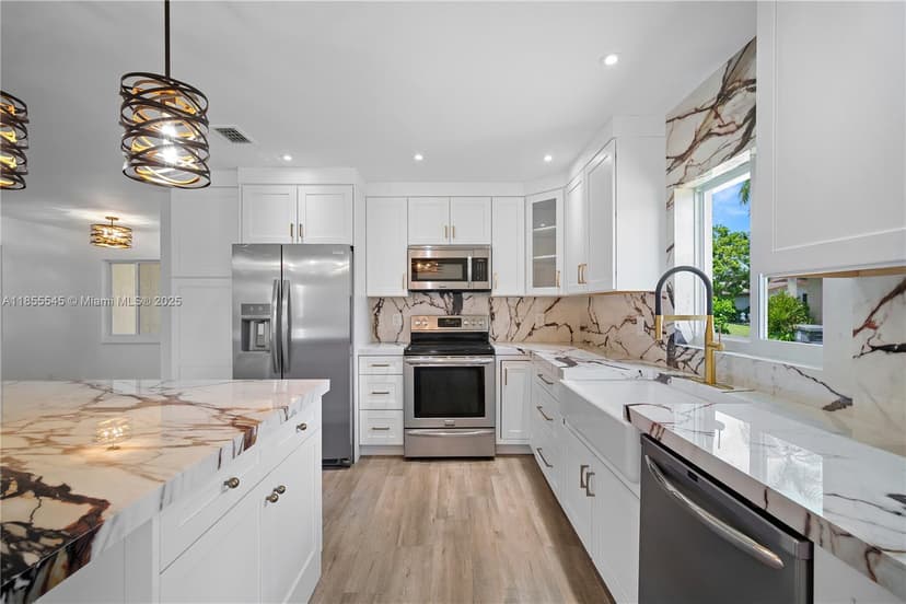 13826 Kaiser Trl, Delray Beach FL 33484