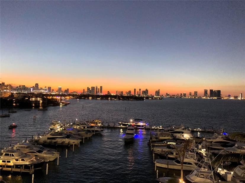1800 Sunset Harbour Dr # 1012, Miami Beach FL 33139