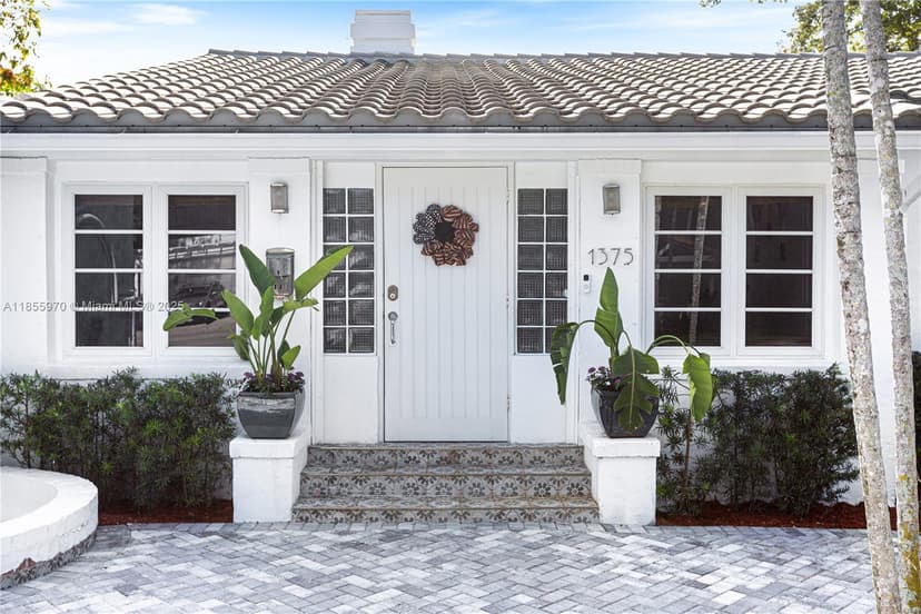 1375 SW 47th Ave, Coral Gables FL 33134