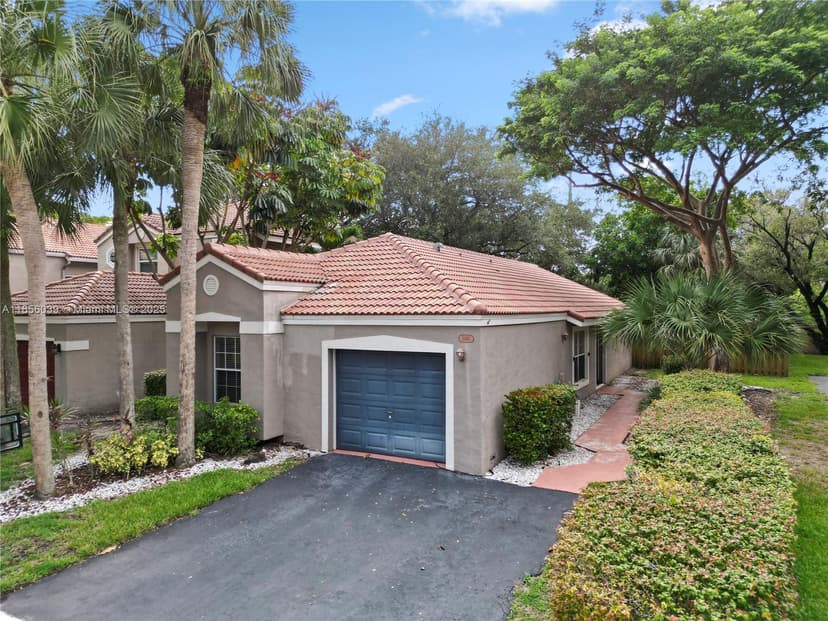 1145 NW 111th Ave, Plantation FL 33322